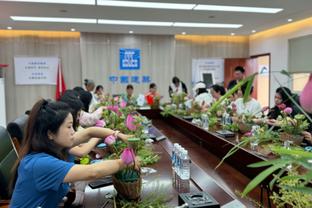 麦卡利斯特全场数据：1粒进球，4次关键传球，8次赢得对抗